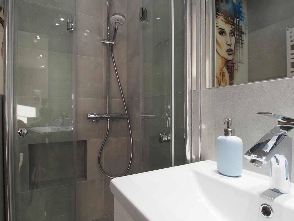 Grand-tourist Cristal 59/61 Sw. Ducha Str Apartament